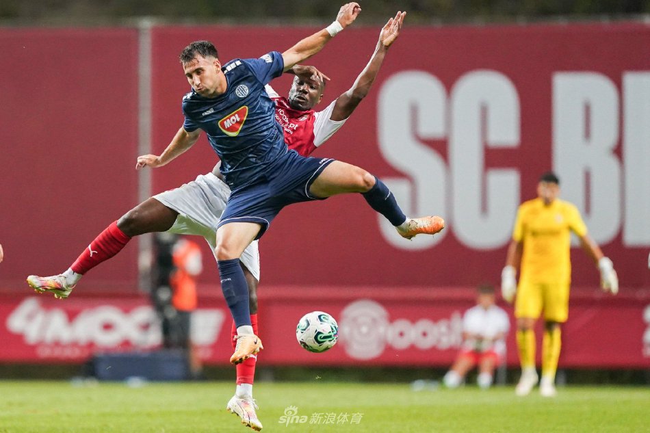 折射出的不 折射出的不