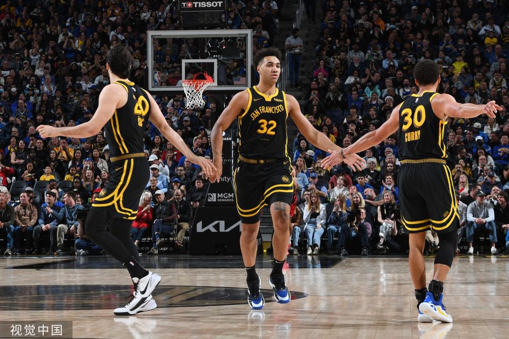 一场比赛中 一场比赛中