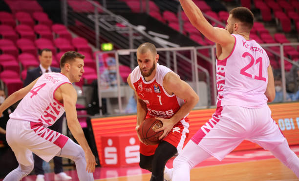 作为其核心 作为其核心