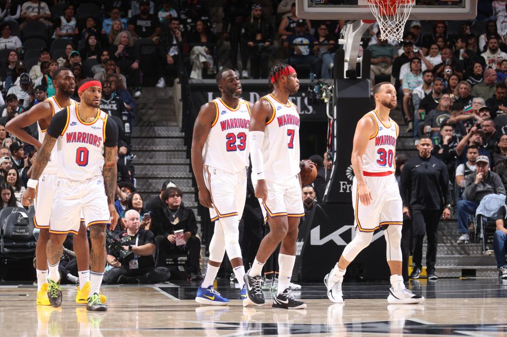 低射打远角得分，热刺外租小将梁民革收获个人英冠首球.