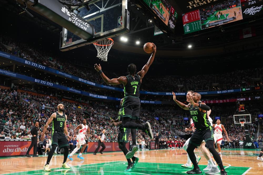 阿根廷客战乌拉圭：阿尔瓦雷斯、恩佐、麦卡利斯特首发.